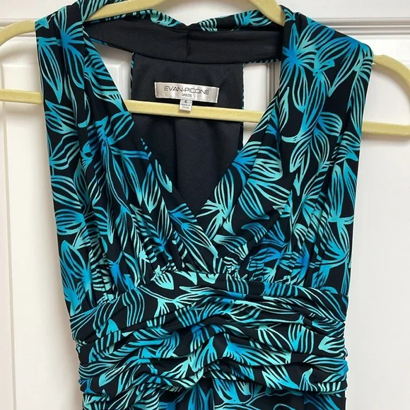 Evan Picone Halter Dress - Picture 2 of 9